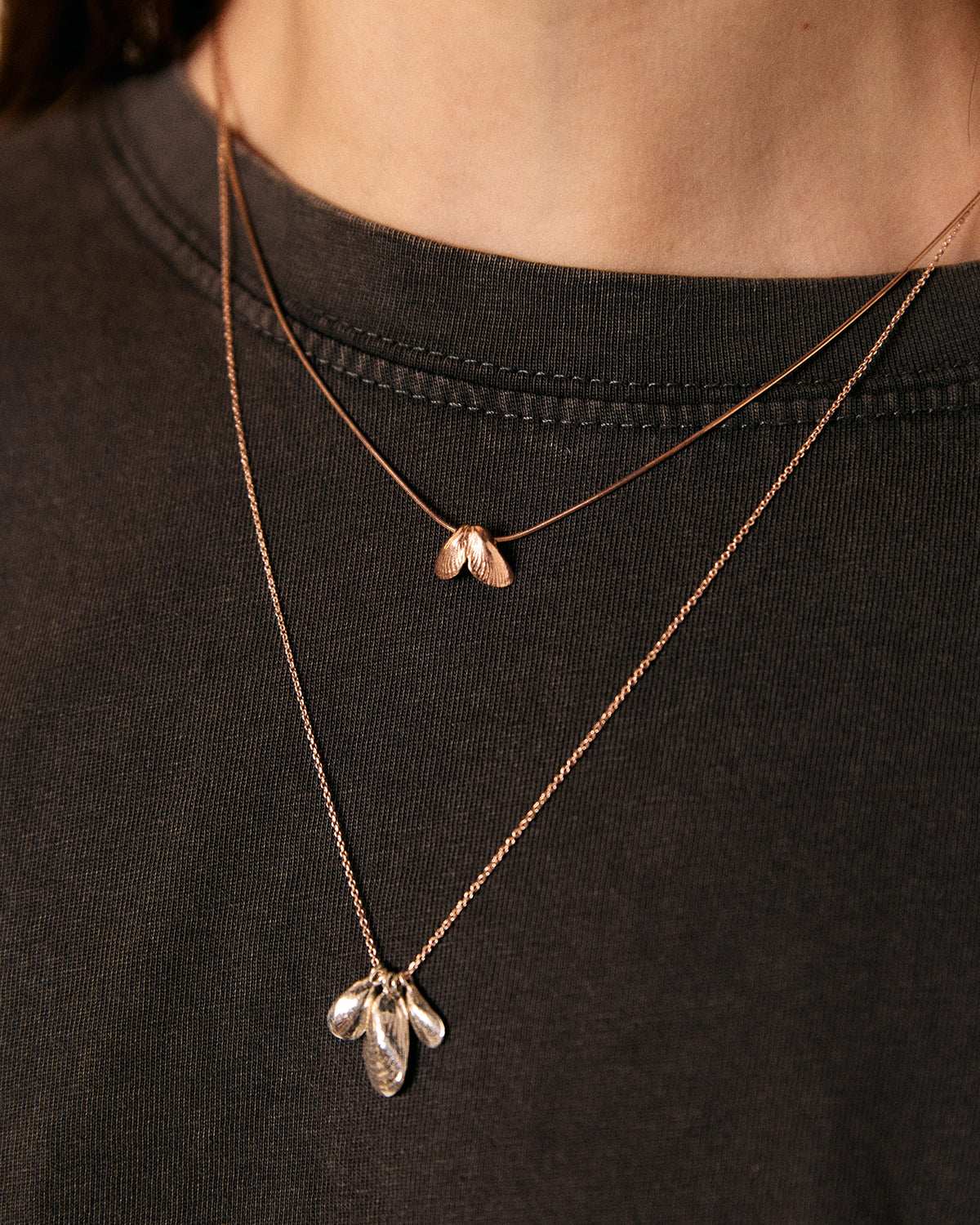 Heart of Mussel Rose necklace